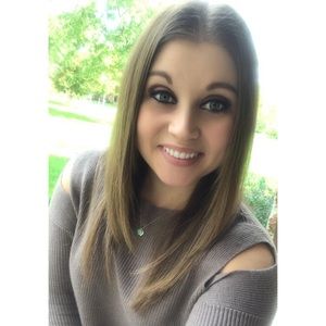 Meet your Posher, Jenell